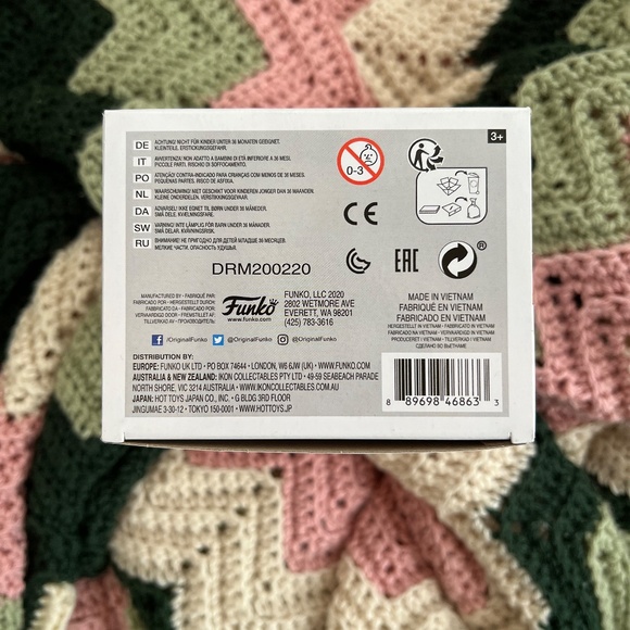 Pokemon Vulpix Funko Pop #580 - Picture 6 of 6